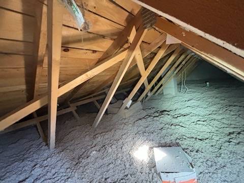 Isolation des combles perdus d'une maison sur la commune de Saint Forgeux