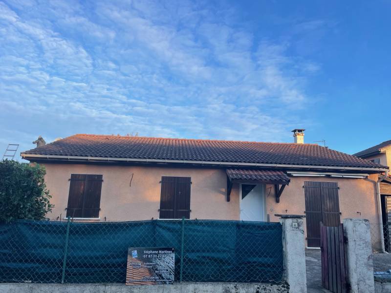 Nettoyage traitement de votre toiture sur la commune de Charnay