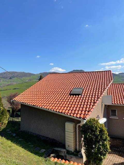 Lavage et traitement des tuiles sur la commune de Civrieux d'Azergues 69 380