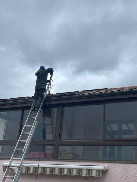 Nettoyage des panneaux solaire sur la commune de Craponne