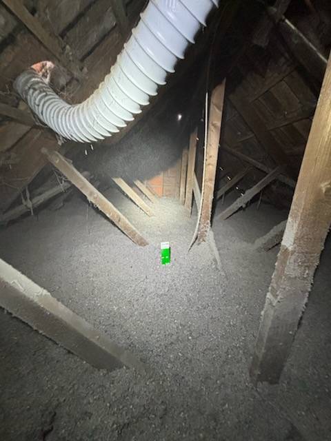 Isolation par soufflage à L’Arbresle : comment se déroule une intervention propre